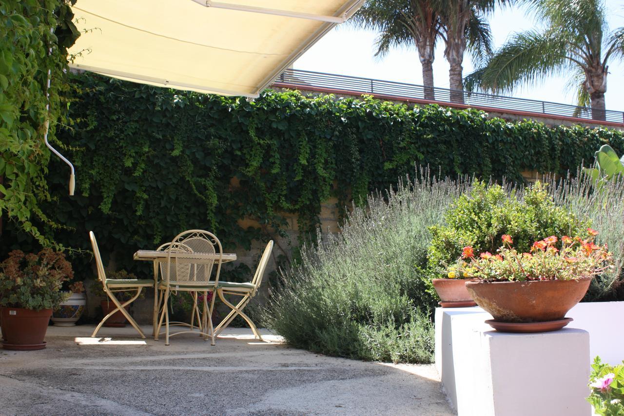 B&B La Casetta Degli Aranci Agrigento Bagian luar foto