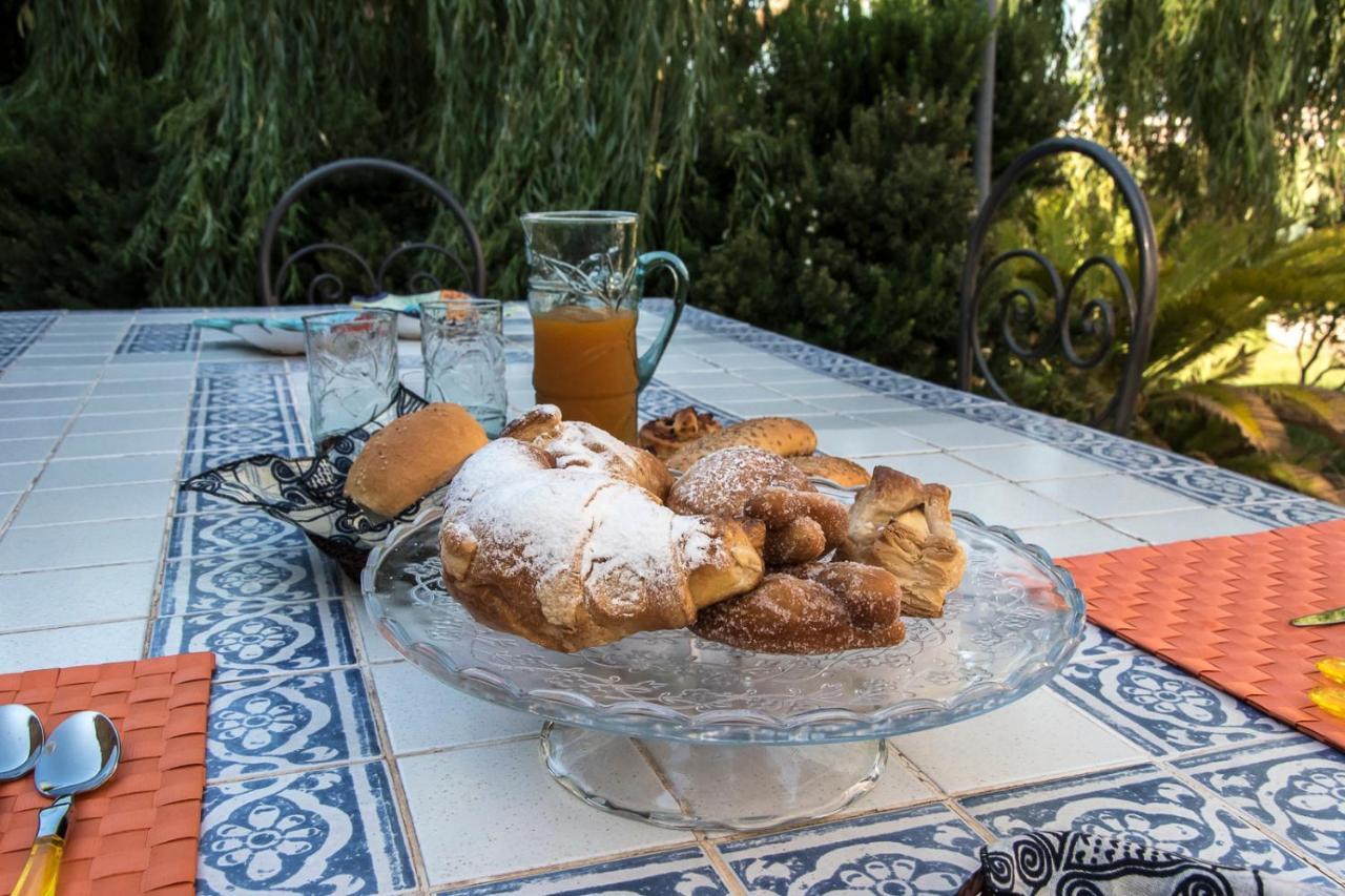 B&B La Casetta Degli Aranci Agrigento Bagian luar foto